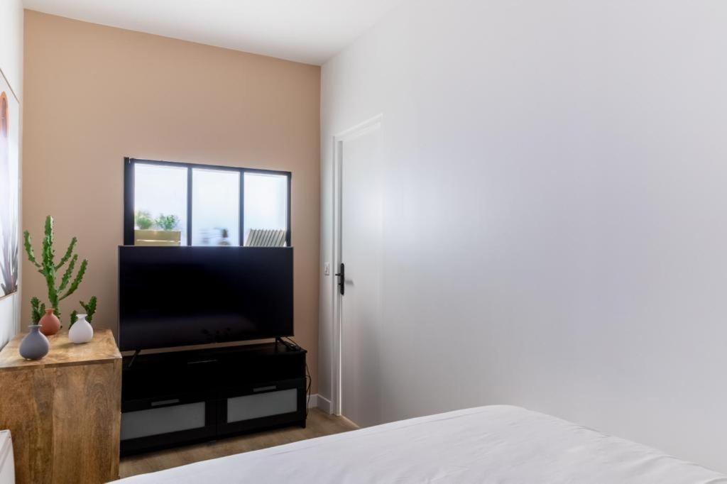Hsh Batignolles Sauffroy Charming Apartment 8P Parigi Esterno foto